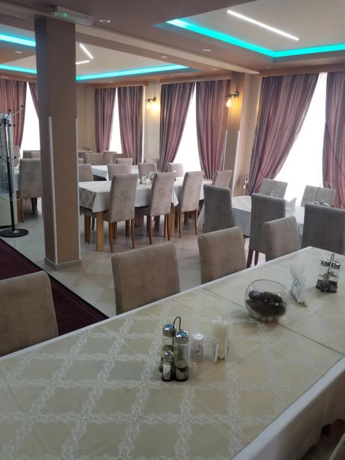 Motel Genex-M Бугойно Екстер'єр фото