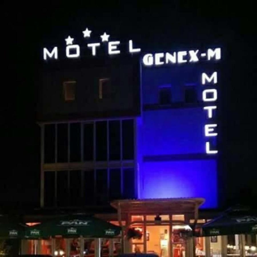 Motel Genex-M Бугойно Екстер'єр фото